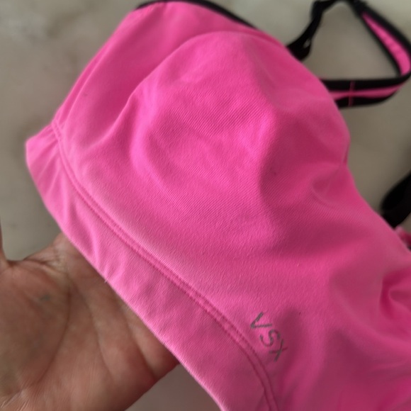 Victoria's Secret VSX Sport Bra 36D Vibrant Pink Padded Underwire Black Trim - Picture 11 of 12